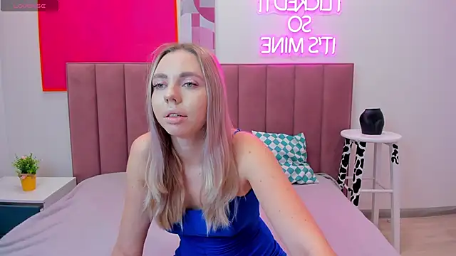 TessaAdorable online show from 10/20/25, 01:40