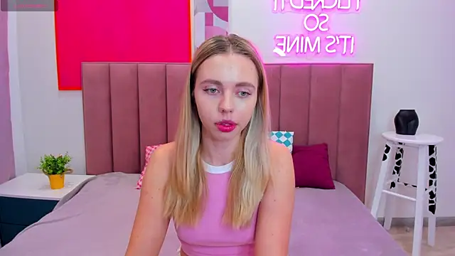 TessaAdorable online show from 11/06/25, 01:31