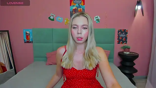 TessaAdorable online show from 09/23/25, 01:23