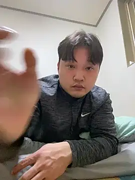 offwhite777 online show from 02/25/25, 02:58