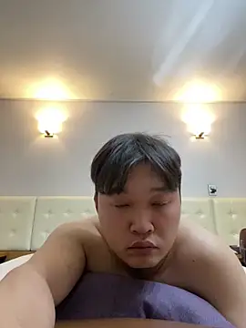 offwhite777 online show from 02/19/25, 08:10