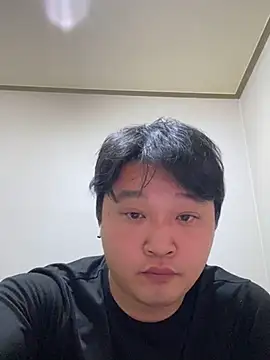 offwhite777 online show from 01/30/25, 03:19