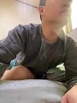 offwhite777 online show from 02/21/25, 01:33