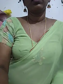 Snapshot of Tamil_Meera12 chatting on 07/15/26, 02:51 Tamil Meera12 online show from 07/15/26, 02:51