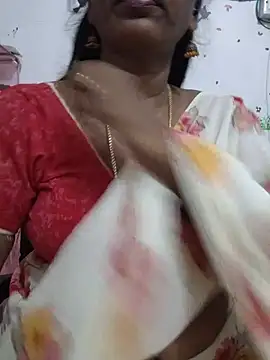 Snapshot of Tamil_Meera12 chatting on 07/28/26, 12:48 Tamil Meera12 online show from 07/28/26, 12:48