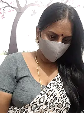 Snapshot of Tamil_Meera12 chatting on 06/22/26, 04:59 Tamil Meera12 online show from 06/22/26, 04:59