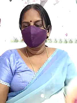 Snapshot of Tamil_Meera12 chatting on 06/11/26, 03:47 Tamil Meera12 online show from 06/11/26, 03:47
