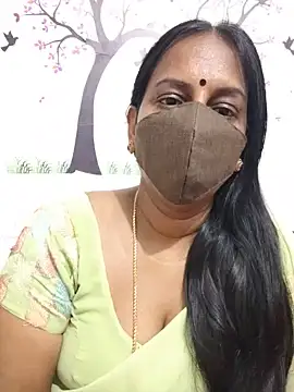 Snapshot of Tamil_Meera12 chatting on 06/20/26, 07:02 Tamil Meera12 online show from 06/20/26, 07:02