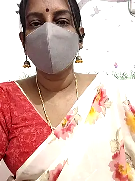 Snapshot of Tamil_Meera12 chatting on 07/29/26, 03:28 Tamil Meera12 online show from 07/29/26, 03:28