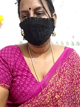 Snapshot of Tamil_Meera12 chatting on 07/07/26, 07:45 Tamil Meera12 online show from 07/07/26, 07:45