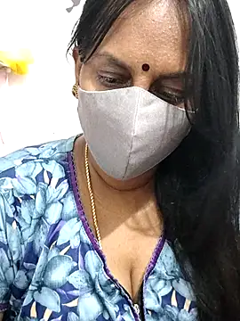 Snapshot of Tamil_Meera12 chatting on 06/28/26, 12:00 Tamil Meera12 online show from 06/28/26, 12:00