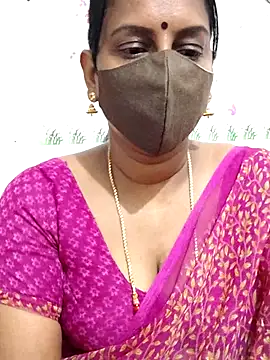 Snapshot of Tamil_Meera12 chatting on 06/19/26, 03:34 Tamil Meera12 online show from 06/19/26, 03:34