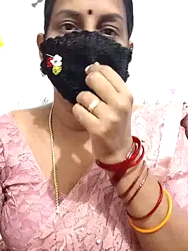 Snapshot of Tamil_Meera12 chatting on 07/12/26, 01:12 Tamil Meera12 online show from 07/12/26, 01:12
