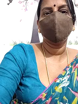 Snapshot of Tamil_Meera12 chatting on 06/25/26, 05:18 Tamil Meera12 online show from 06/25/26, 05:18
