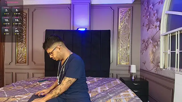 Snapshot of angel_fetish_ chatting on 02/27/25, 03:40 angel fetish online show from 02/27/25, 03:40