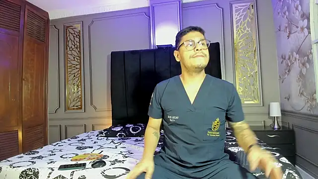 Snapshot of angel_fetish_ chatting on 02/14/25, 05:19 angel fetish online show from 02/14/25, 05:19