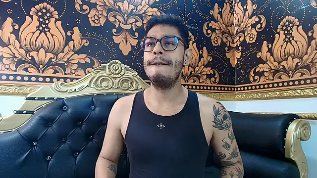 Snapshot of angel_fetish_ chatting on 03/21/25, 05:00 angel fetish online show from 03/21/25, 05:00