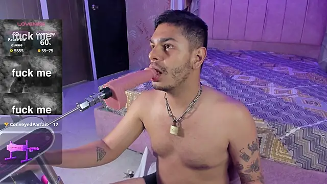 Snapshot of angel_fetish_ chatting on 02/07/25, 08:11 angel fetish online show from 02/07/25, 08:11