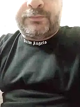 Snapshot of NAvoglia chatting on 03/06/25, 12:32 NAvoglia online show from 03/06/25, 12:32