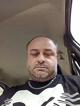 Snapshot of NAvoglia chatting on 06/23/26, 12:58 NAvoglia online show from 06/23/26, 12:58