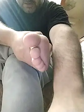 Snapshot of NAvoglia chatting on 03/05/25, 12:49 NAvoglia online show from 03/05/25, 12:49