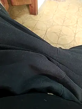 NAvoglia online show from 11/17/25, 01:04