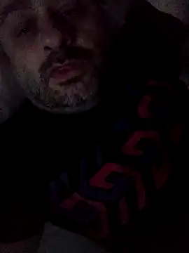 Snapshot of NAvoglia chatting on 10/03/25, 07:04 NAvoglia online show from 10/03/25, 07:04