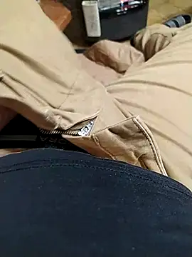 NAvoglia online show from 12/18/25, 01:44