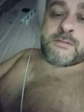 Snapshot of NAvoglia chatting on 06/11/26, 12:01 NAvoglia online show from 06/11/26, 12:01