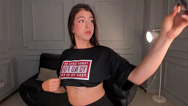 IsabellaKroft online show from 03/14/25, 07:01