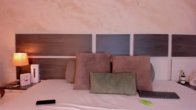 Snapshot of Alyssia_Collins chatting on 02/19/25, 03:27 Alyssia Collins online show from 02/19/25, 03:27