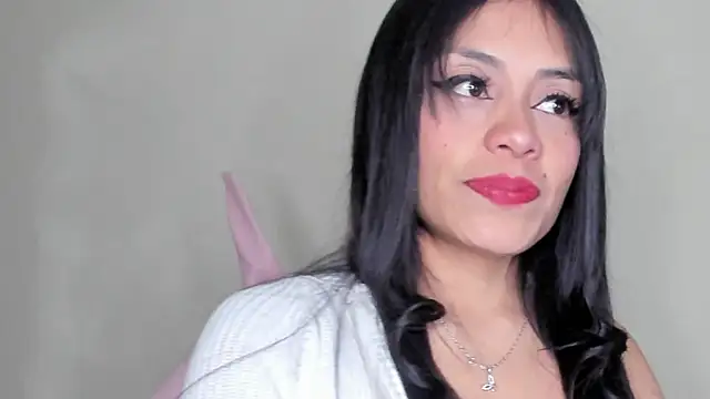 Snapshot of Raichell_ chatting on 03/09/25, 04:05 Raichell online show from 03/09/25, 04:05