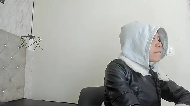 Snapshot of Raichell_ chatting on 06/01/26, 11:54 Raichell online show from 06/01/26, 11:54