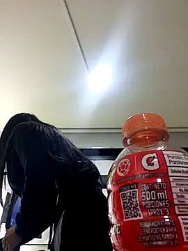 Snapshot of Raichell_ chatting on 01/13/26, 01:09 Raichell online show from 01/13/26, 01:09