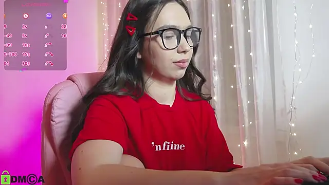 Snapshot of Arianahot777 chatting on 03/13/25, 09:05 Arianahot777 online show from 03/13/25, 09:05