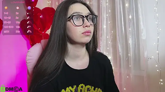 Snapshot of Arianahot777 chatting on 02/21/25, 02:17 Arianahot777 online show from 02/21/25, 02:17