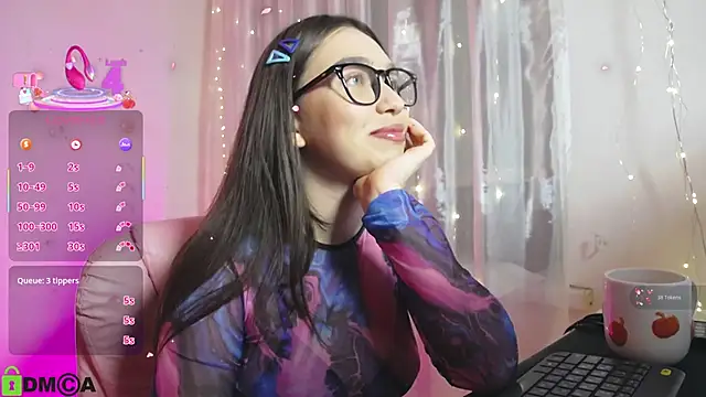 Snapshot of Arianahot777 chatting on 09/17/25, 08:11 Arianahot777 online show from 09/17/25, 08:11