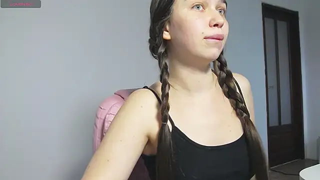 Arianahot777 online show from 06/07/26, 04:56