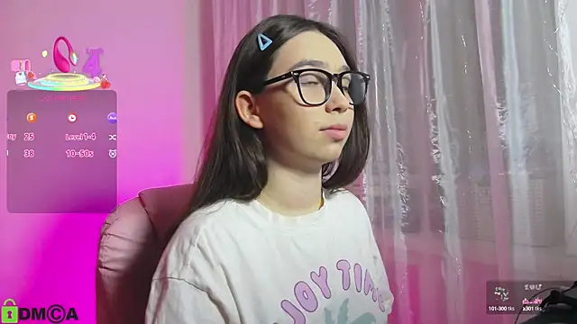 Snapshot of Arianahot777 chatting on 10/11/25, 09:27 Arianahot777 online show from 10/11/25, 09:27