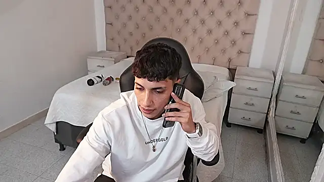 JhoanLeandro online show from 02/22/26, 06:05