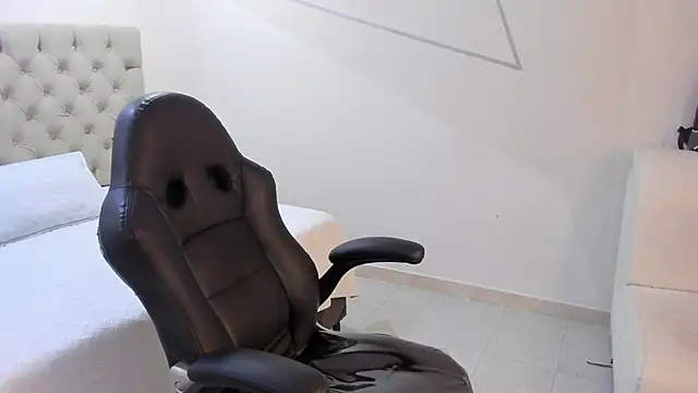 JhoanLeandro online show from 01/14/26, 05:00