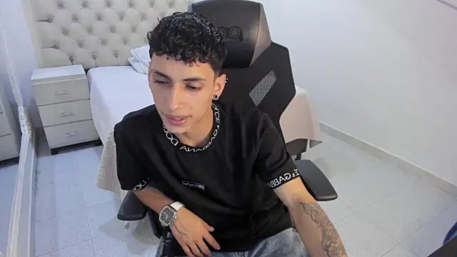 JhoanLeandro online show from 01/06/26, 05:44