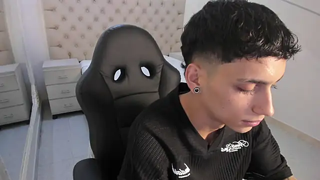 JhoanLeandro online show from 01/11/26, 05:25