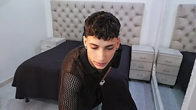 JhoanLeandro online show from 02/28/26, 04:56