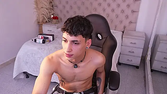 JhoanLeandro online show from 03/17/26, 06:05