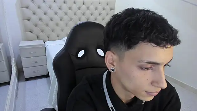 JhoanLeandro online show from 01/13/26, 04:49