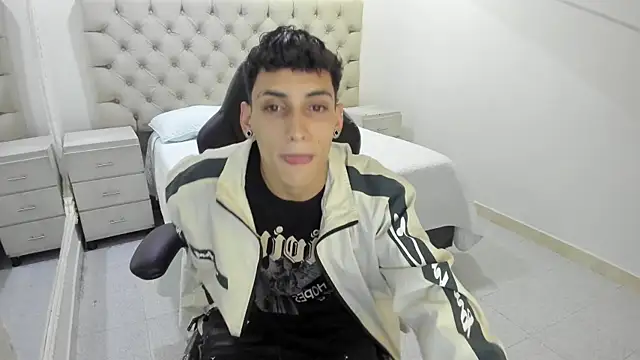 JhoanLeandro online show from 01/07/26, 05:12