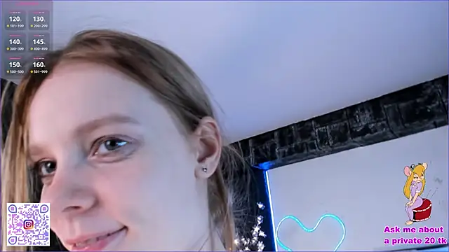 Snapshot of kitness_sky chatting on 03/08/25, 02:19 kitness sky online show from 03/08/25, 02:19