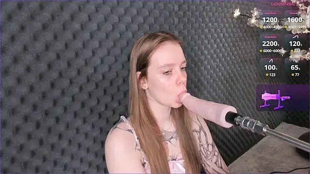 Snapshot of kitness_sky chatting on 02/11/25, 09:41 kitness sky online show from 02/11/25, 09:41