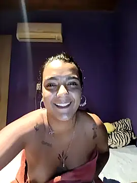 Pantaneirasexy online show from 11/18/25, 02:59